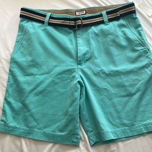 NWT Izod washed chino shorts